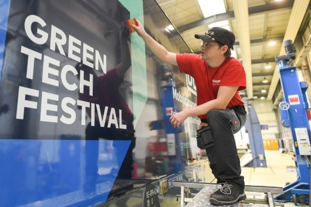 Deutsche Bahn erneut Partner des Greentech-Festivals in Berlin